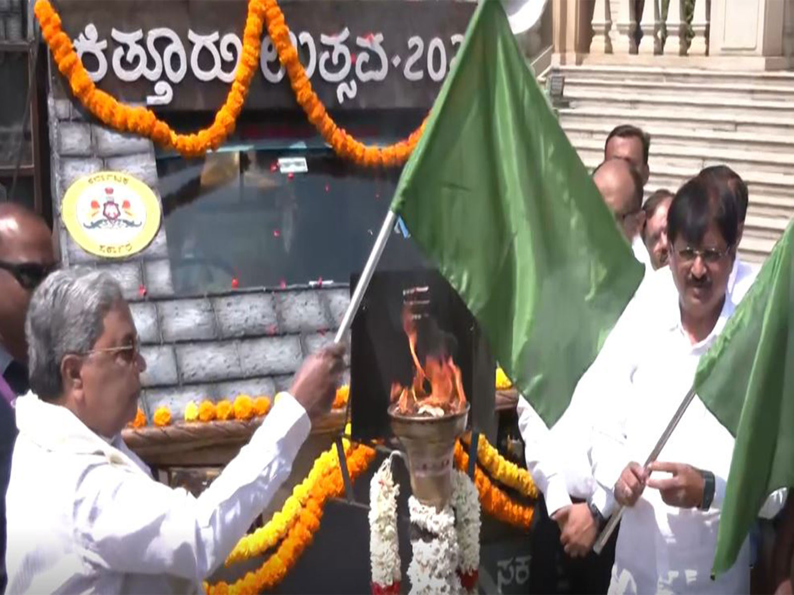 Karnataka CM Siddaramaiah inaugrates Jyoti Yatra and Kittur Utsav in Bangalore (Photo/ANI)