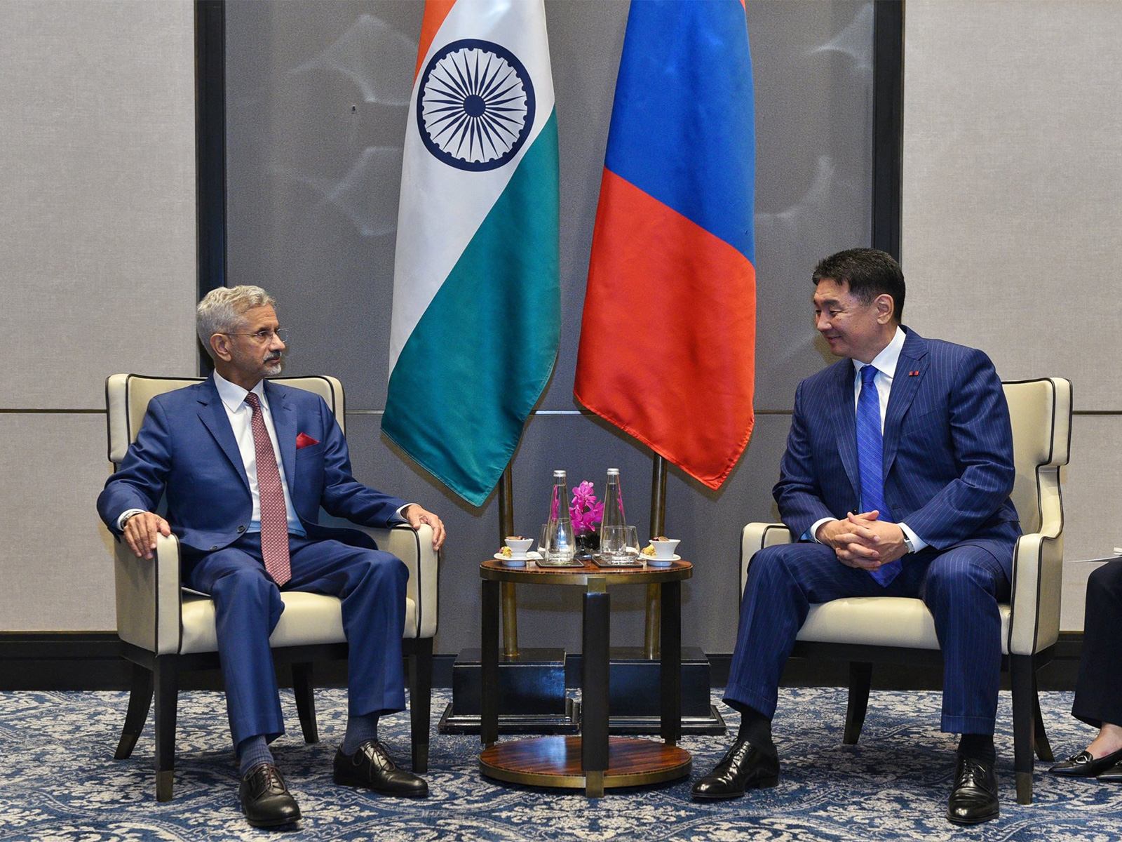 External Affairs Minister S Jaishankar with Mongolian President Khurelsukh Ukhnaa (Photo: X@DrSJaishankar)