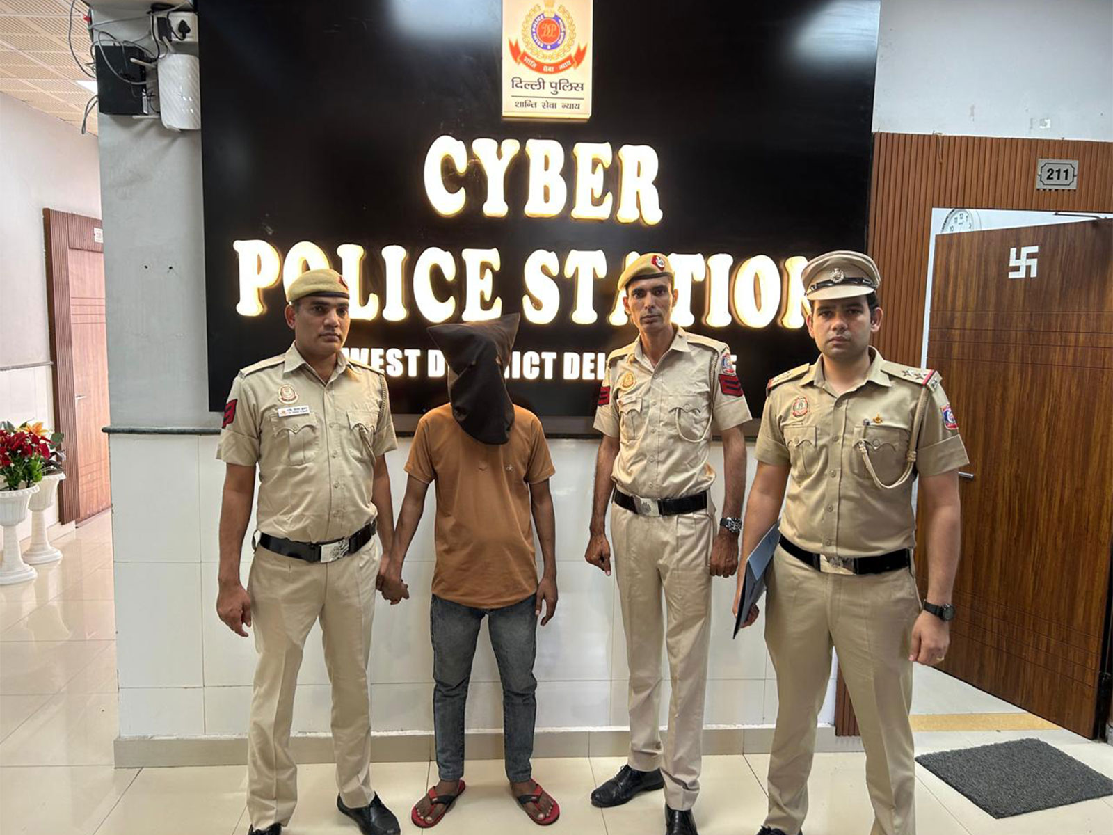 Delhi Police arrest cyber fraudster who extorted women using fake social media accounts (Photo/Delhi Police)