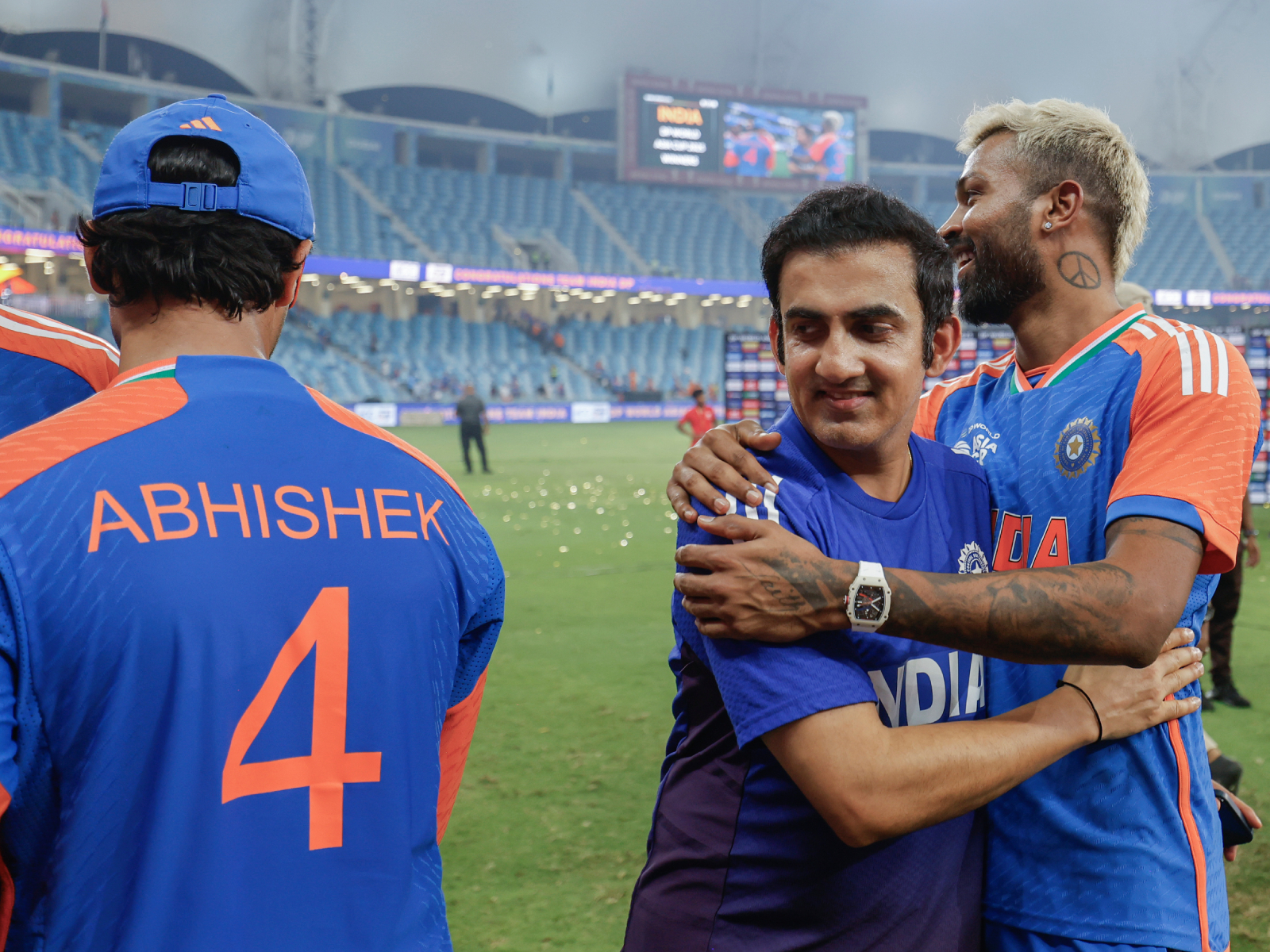 India head coach Gautam Gambhir with India players (Photo/ANI) 
