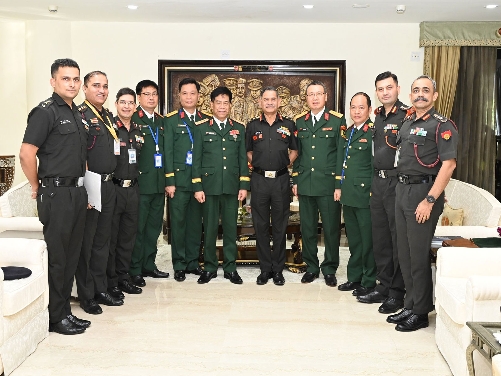COAS General Dwivedi holds talks with Vietnamese Army Deputy Chief. (Photo/ X@adgpi)