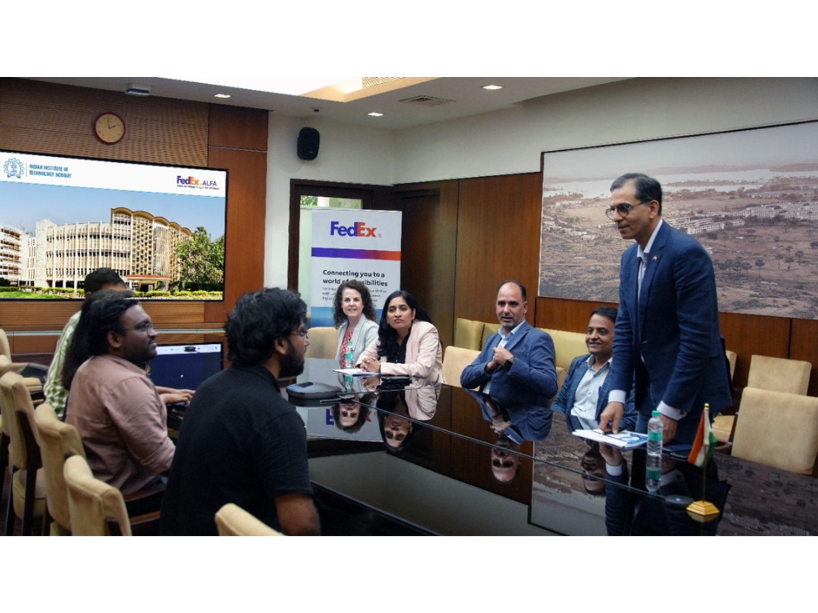 Vishal Talwar, EVP and Chief Digital & Information Officer, FedEx, and President, FedEx Dataworks, interacts with IITB-FedEx ALFA students on tech-driven supply chain solutions Vishal Talwar, EVP and Chief Digital & Information Officer, FedEx, and President, FedEx Dataworks, interacts with IITB-FedEx ALFA students on tech-driven supply chain solutions