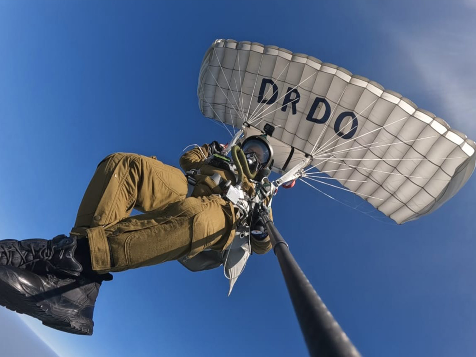 Military Combat Parachute System tested at 32,000 feet (Photo/PIB)