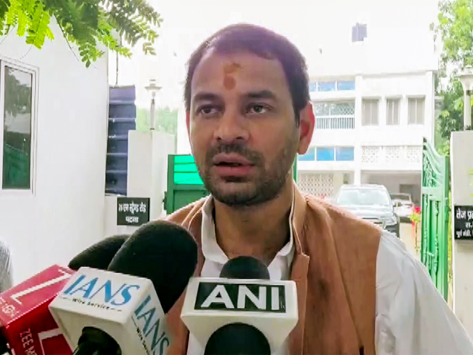 Janshakti Janata Dal chief Tej Pratap Yadav (Photo: ANI)