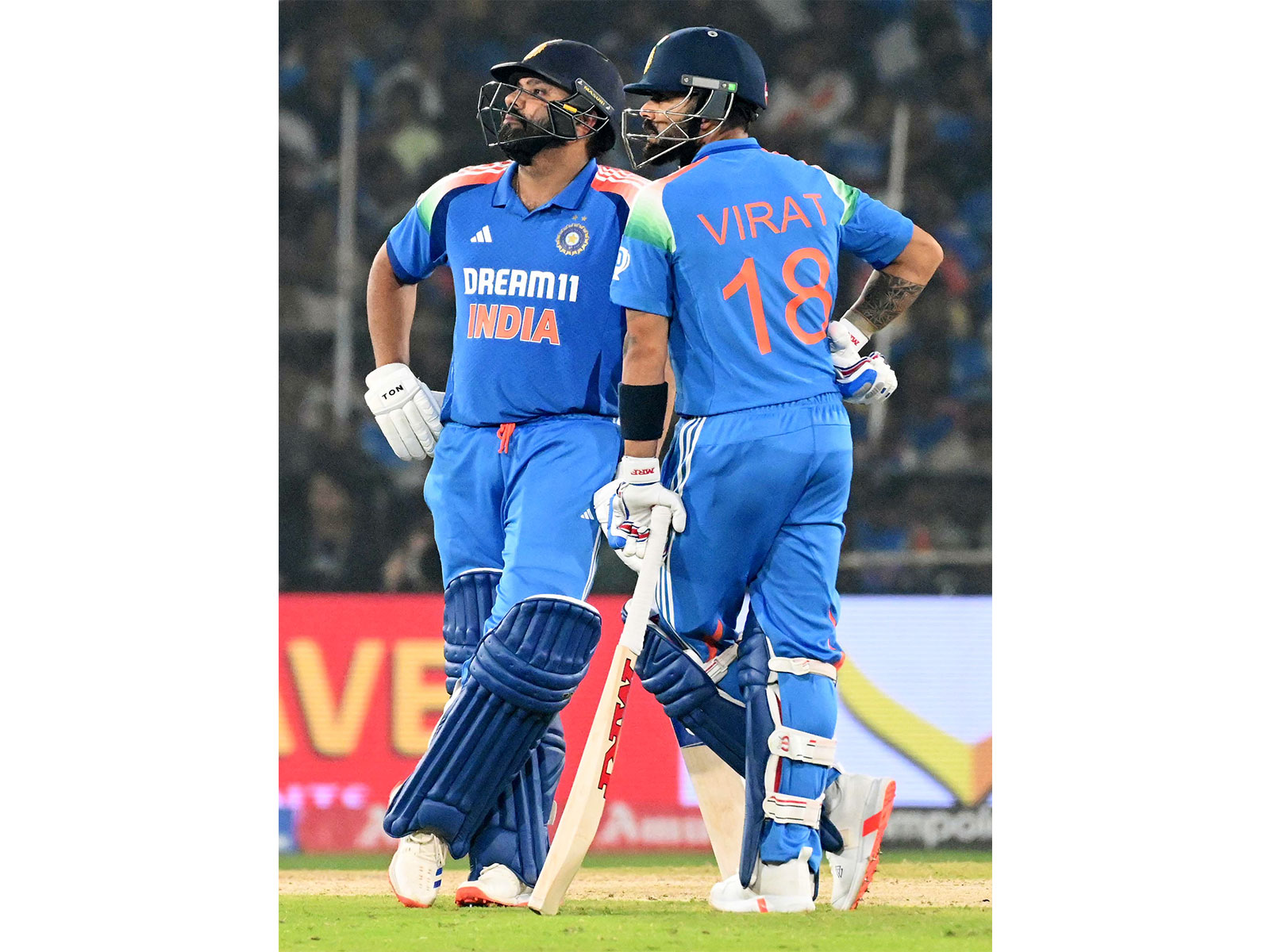 Rohit Sharma and Virat Kohli on field (Photo/ANI)