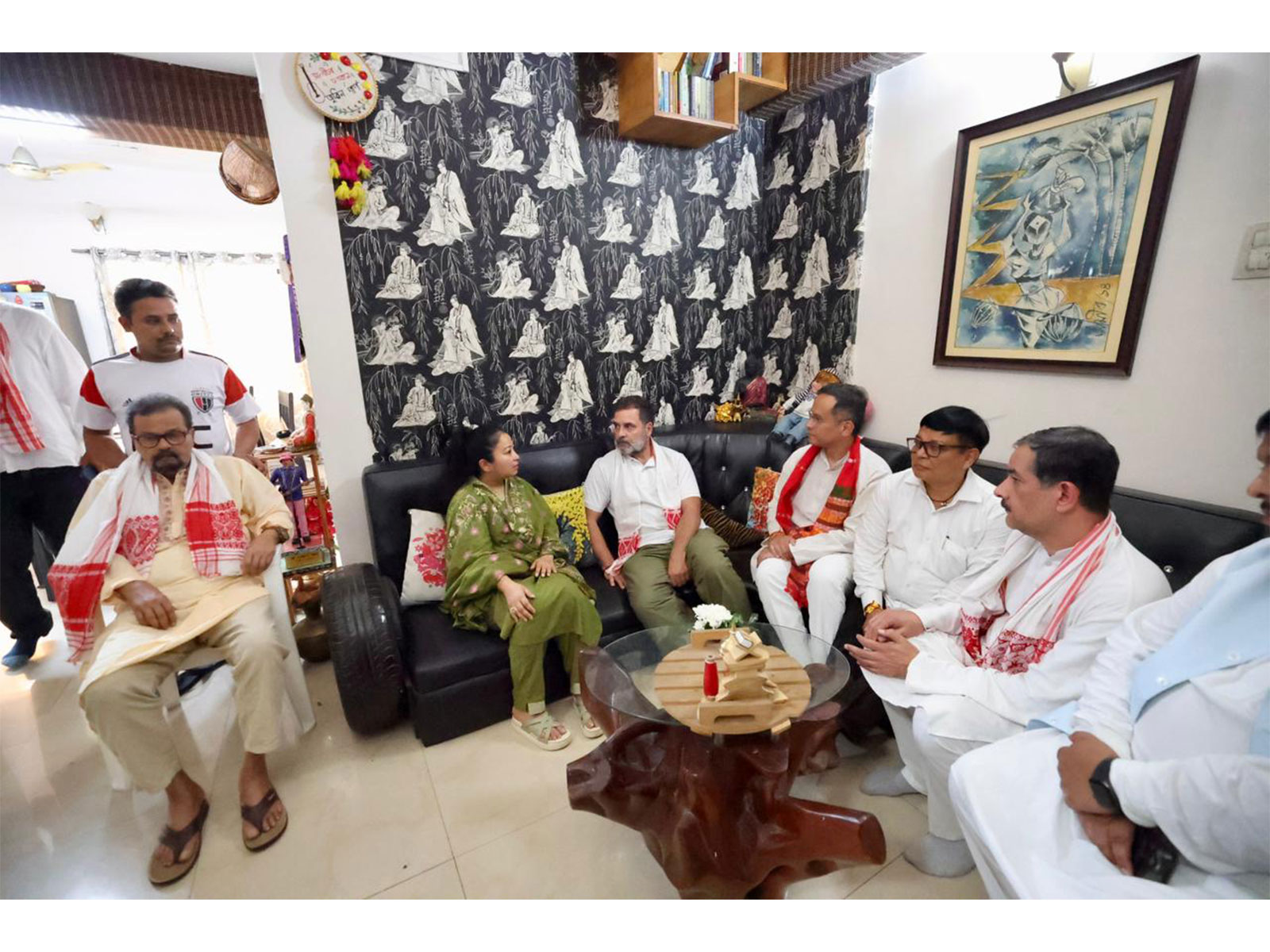 Rahul Gandhi met family of late singer Zubeen Garg (Photo/X @RahulGandhi)