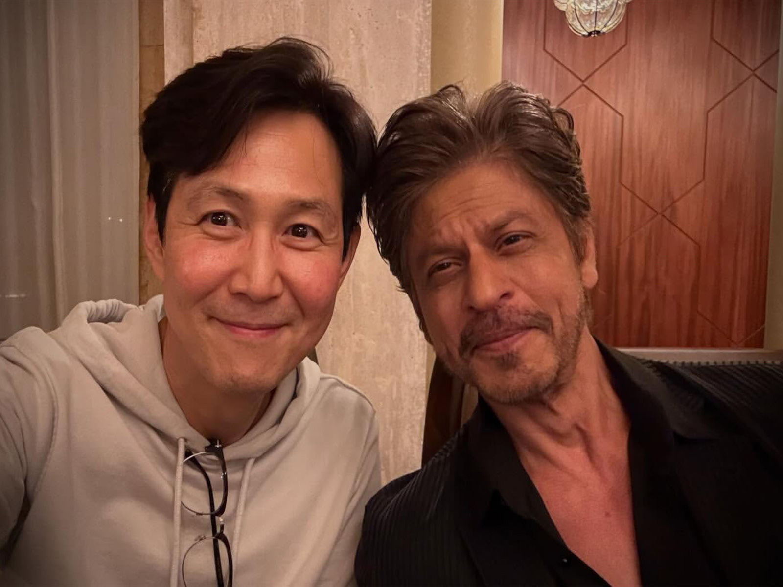 Squid Game actor Lee Jung Jae poses with SRK (Photo/Instagram@from_jjlee)