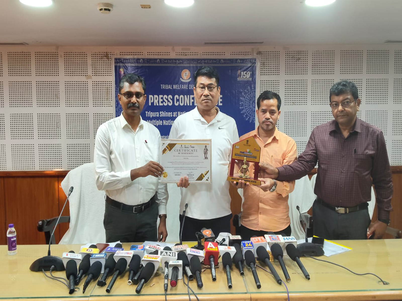 Press conference jointly organized by the Tribal Welfare Department and the TRP & PTG Department. (Photo/ANI) Press conference jointly organized by the Tribal Welfare Department and the TRP & PTG Department. (Photo/ANI)