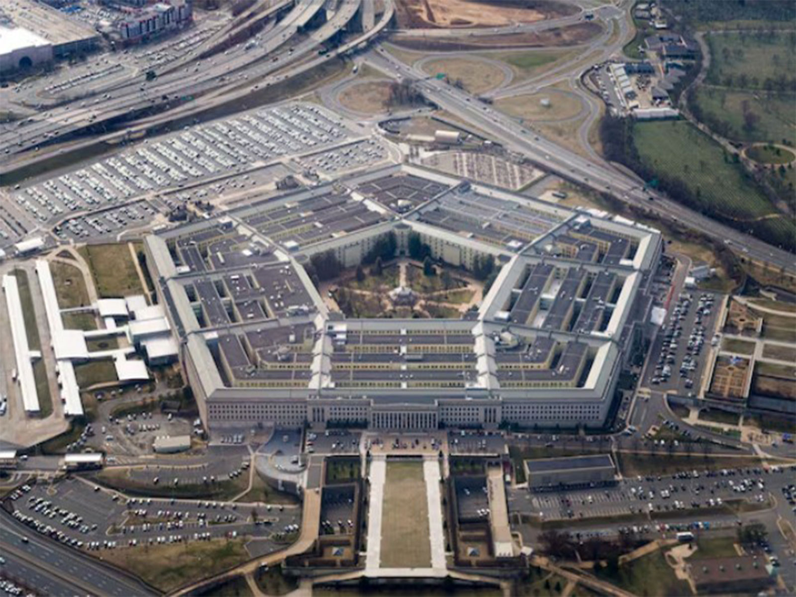 The Pentagon is seen from the air in Washington (Photo/Reuters)