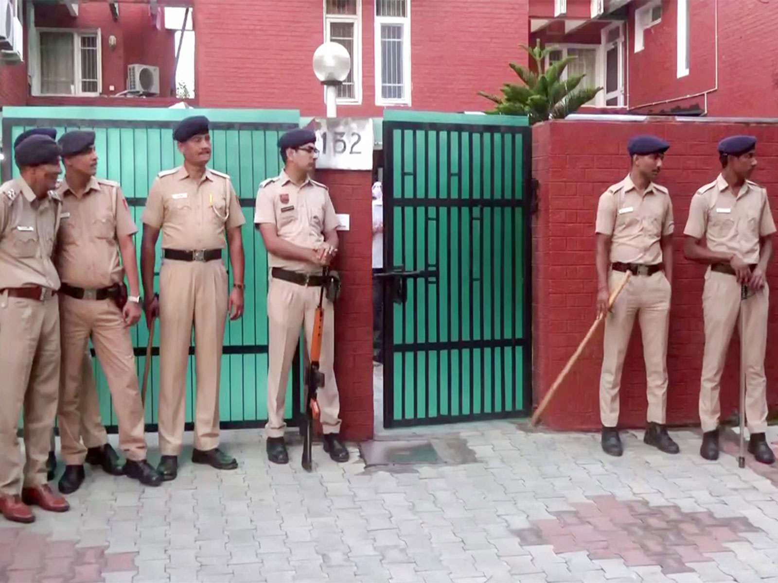 Earlier visuals of SIT at the residence of senior Haryana IPS officer Y Puran Kumar to investigate the alleged case, in Chandigarh. (Photo/ANI)