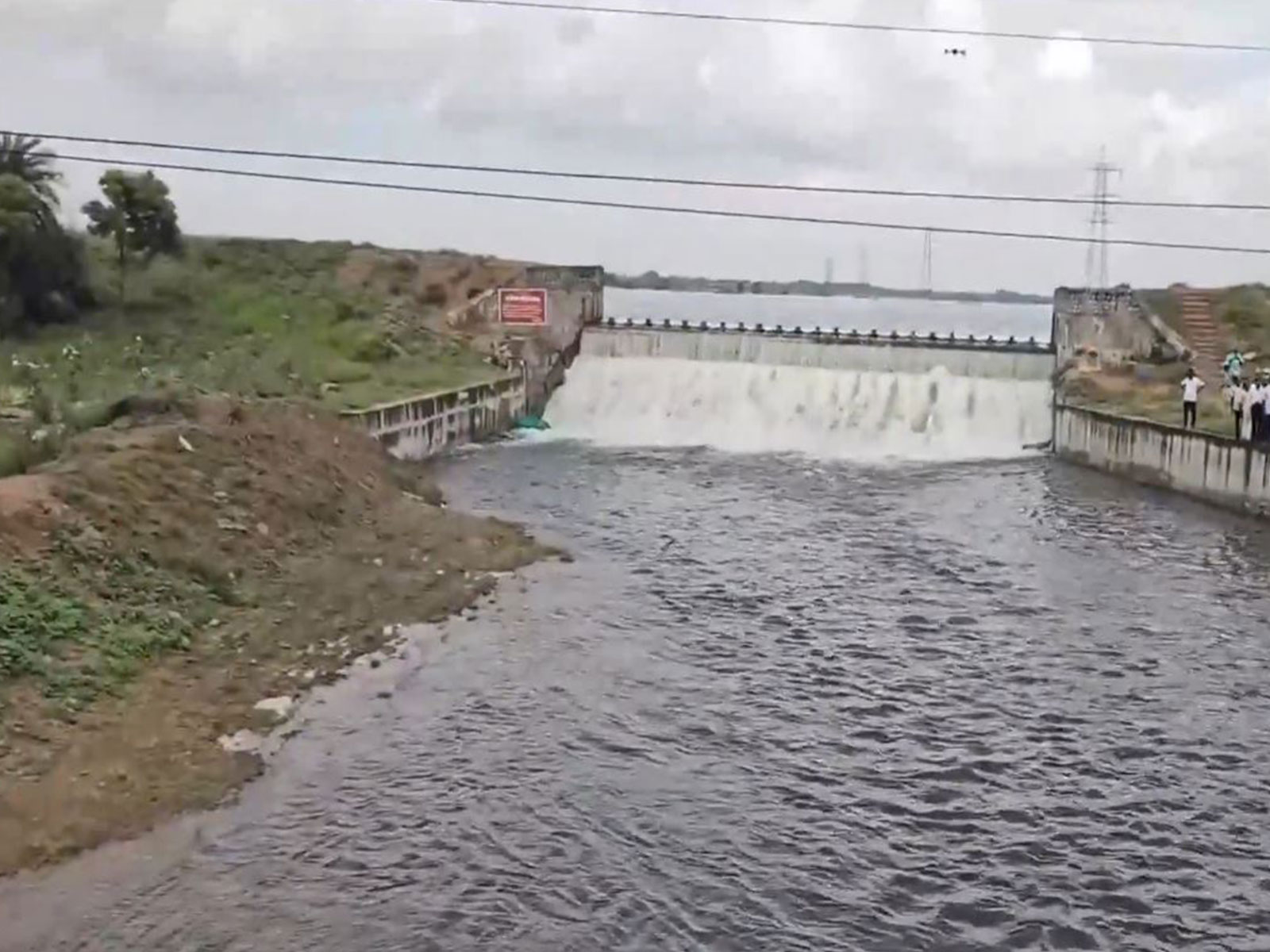 Uthiramerur Lake reaches its full capacity. (Photo/ANI)