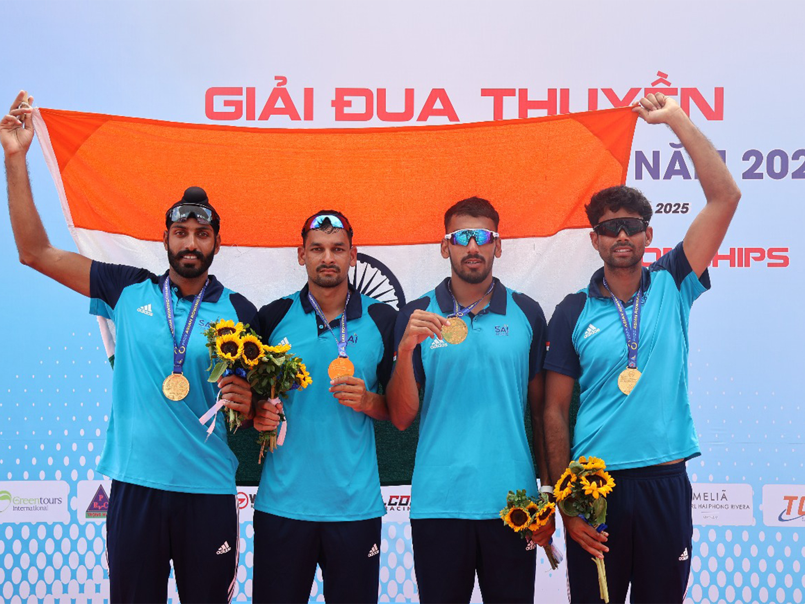 Team India (Photo: The Rowing Federation of India)
