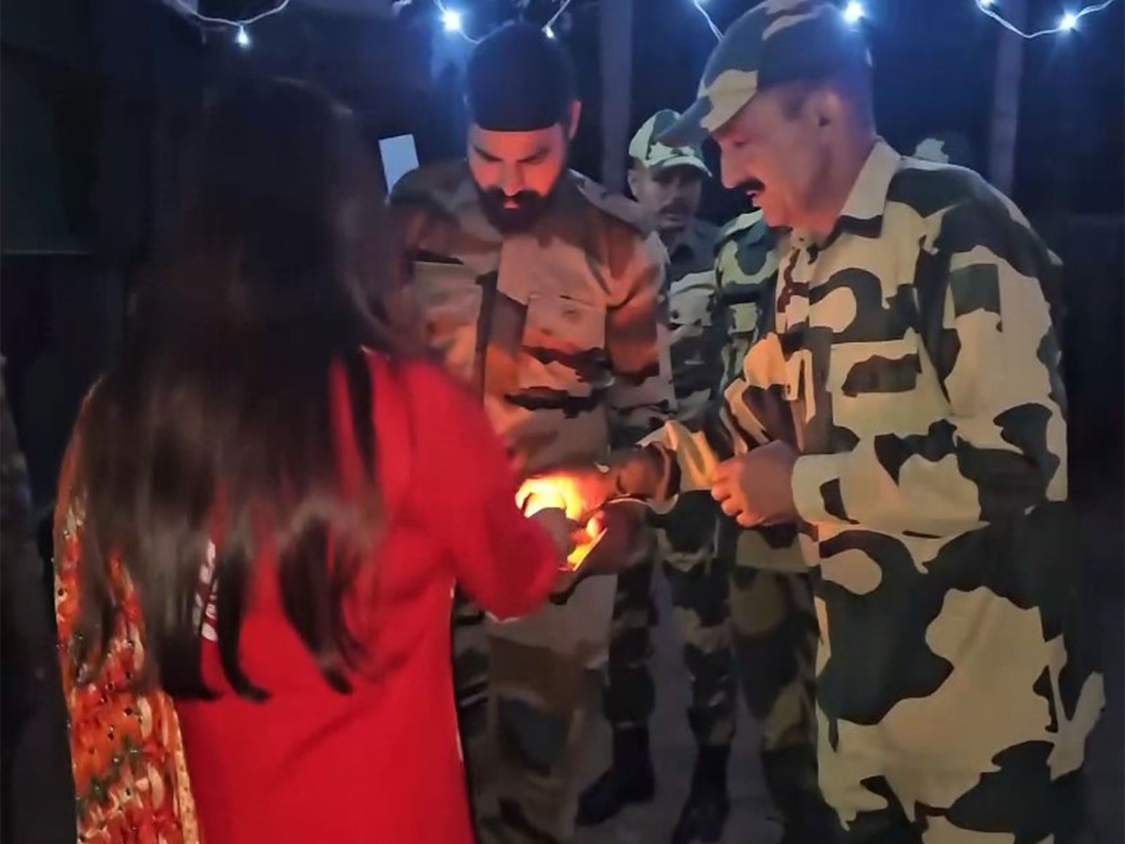 Indian Army celebrates Diwali with residents of Gohallan (Photo/ANI)