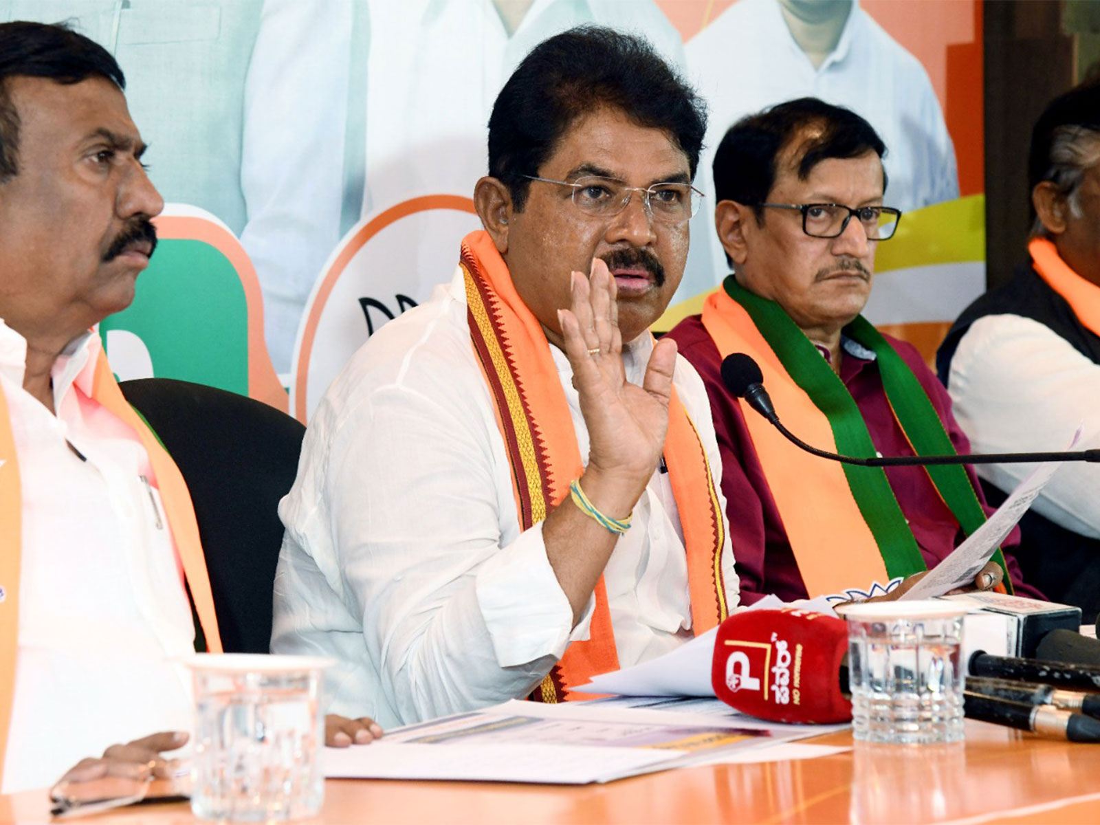 Karnataka Leader of Opposition R Ashoka (File Photo/ANI) Karnataka Leader of Opposition R Ashoka (File Photo/ANI)