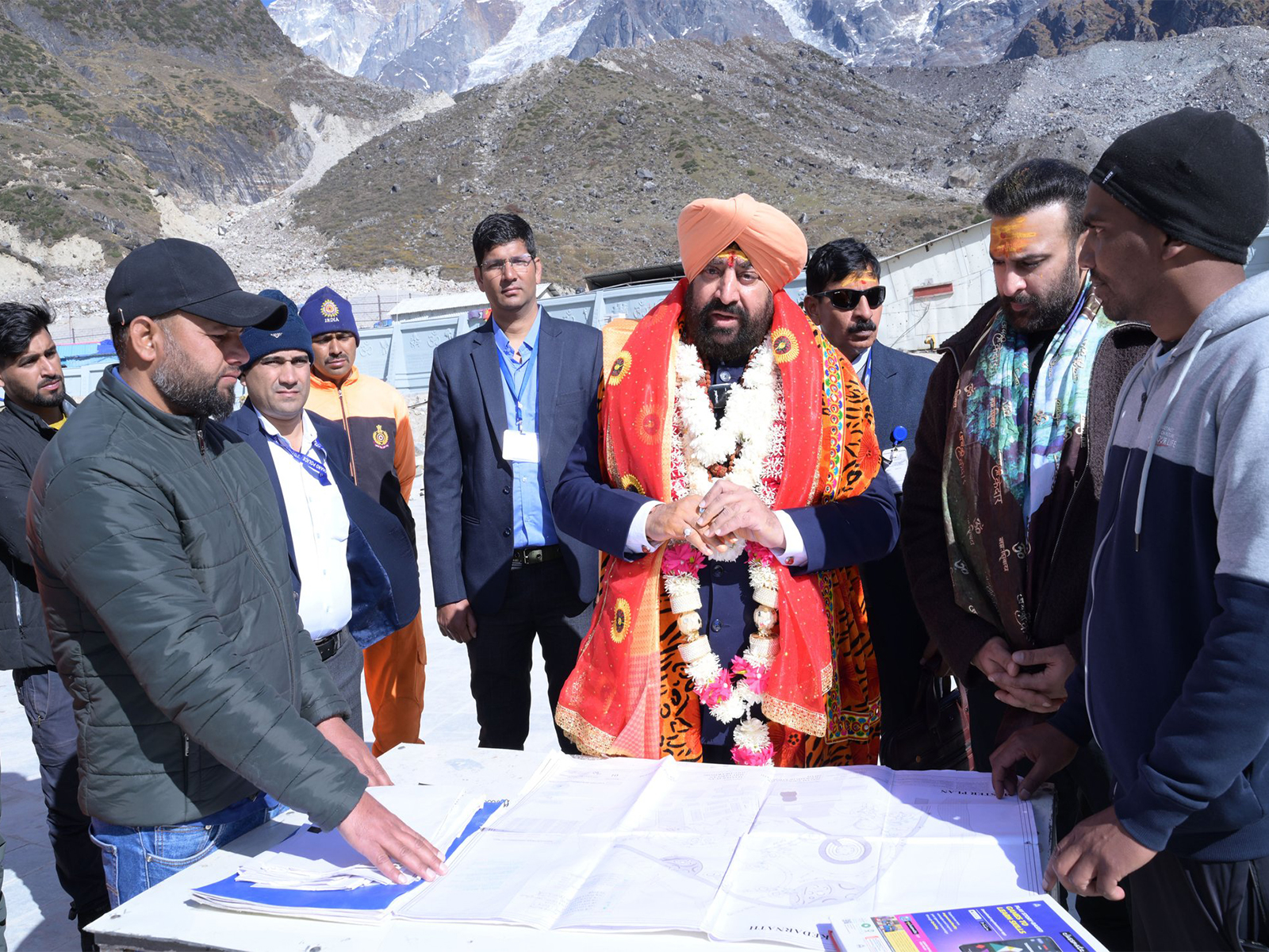 Uttarakhand Governor at Kedarnath Dham (Photo: @LtGenGurmit/X)