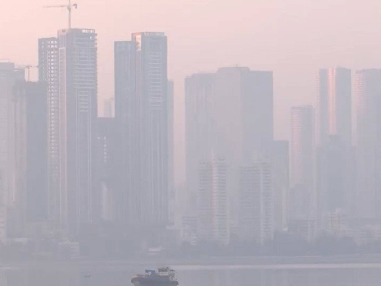 A thick layer of smog blankets the Bandra area of  Mumbai (Photo/ANI)