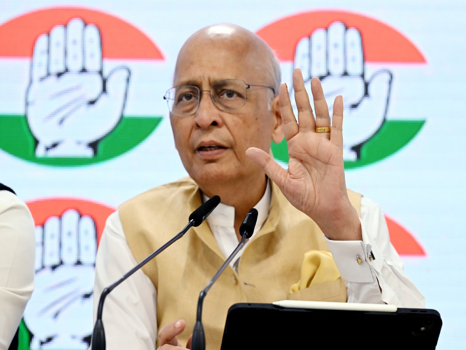 Congress leader Abhishek Manu Singhvi (Photo/ANI)