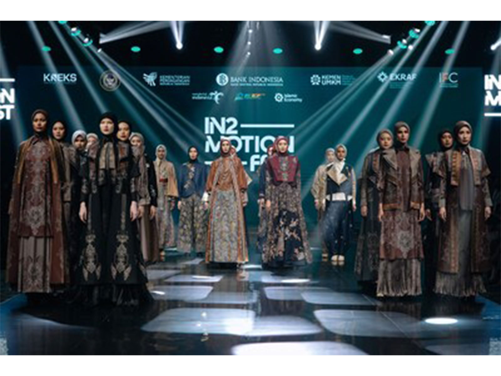 Bank Indonesia Hosts IN2MOTIONFEST 2025 Finale, Featuring 1,785 Modest Fashion Pieces Inspired by Indonesian Culture 