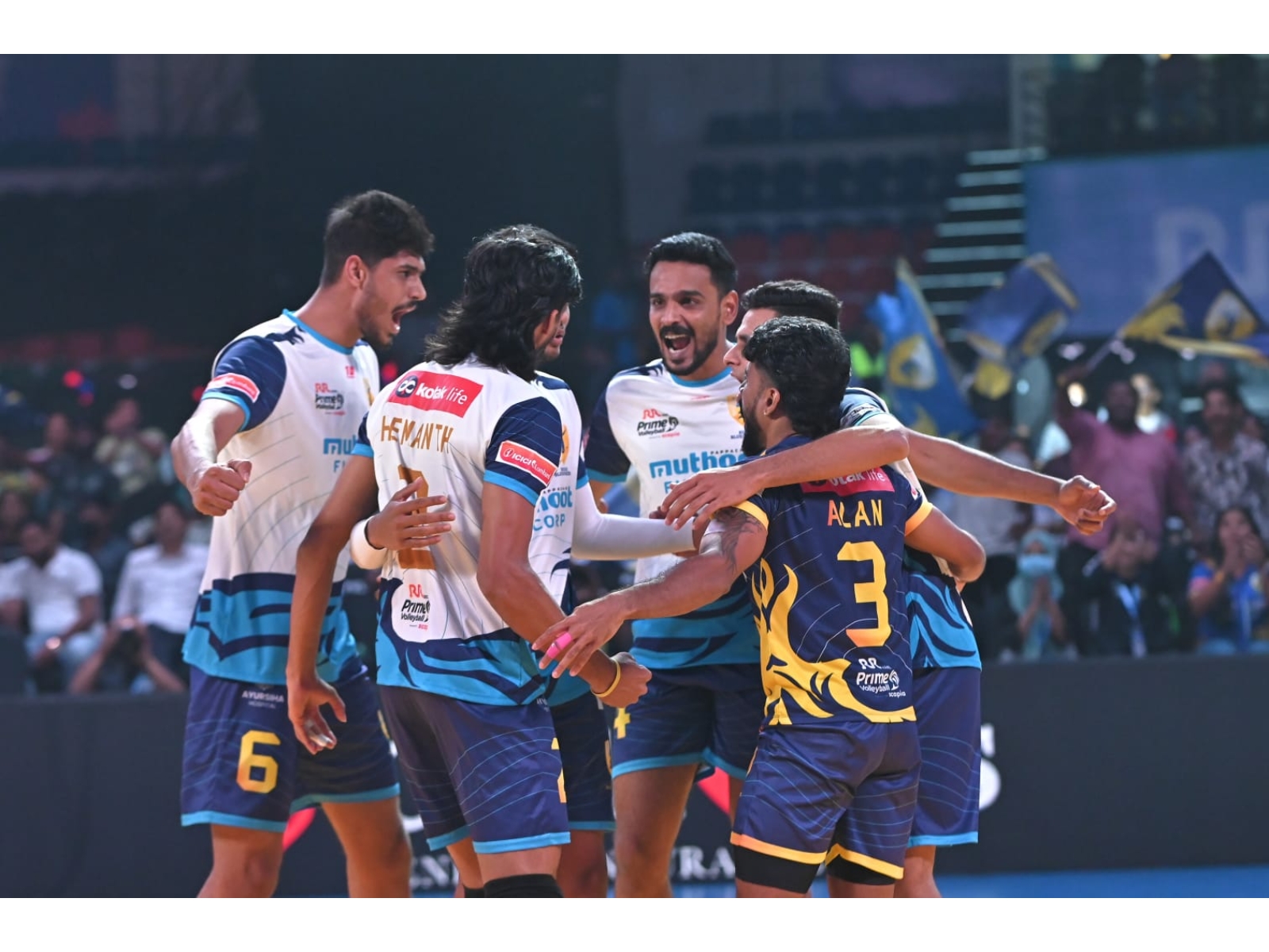PVL 2025 Season 4 (Match 30): Kochi Blue Spikers clinch Kerala derby with commanding 3–1 victory over Calicut Heroes