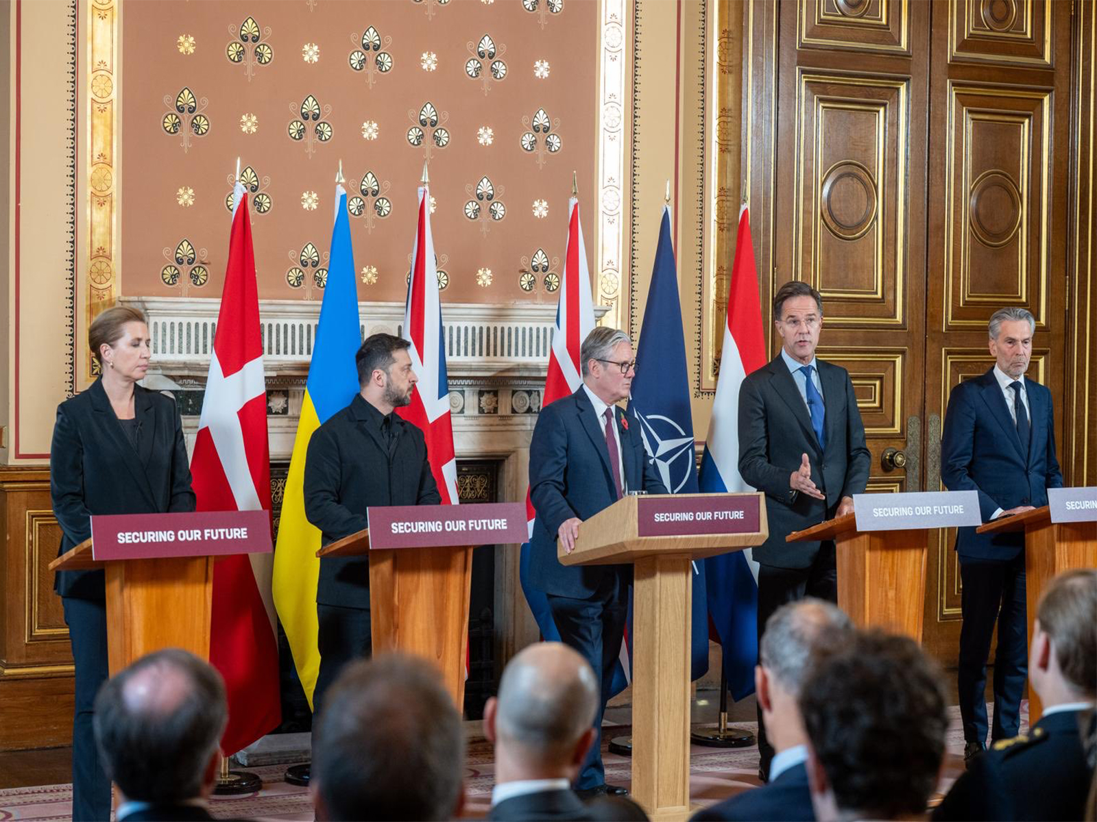 NATO Secretary General Mark Rutte (second from right), meets with European leaders in London (Photo/X @SecGenNATO)