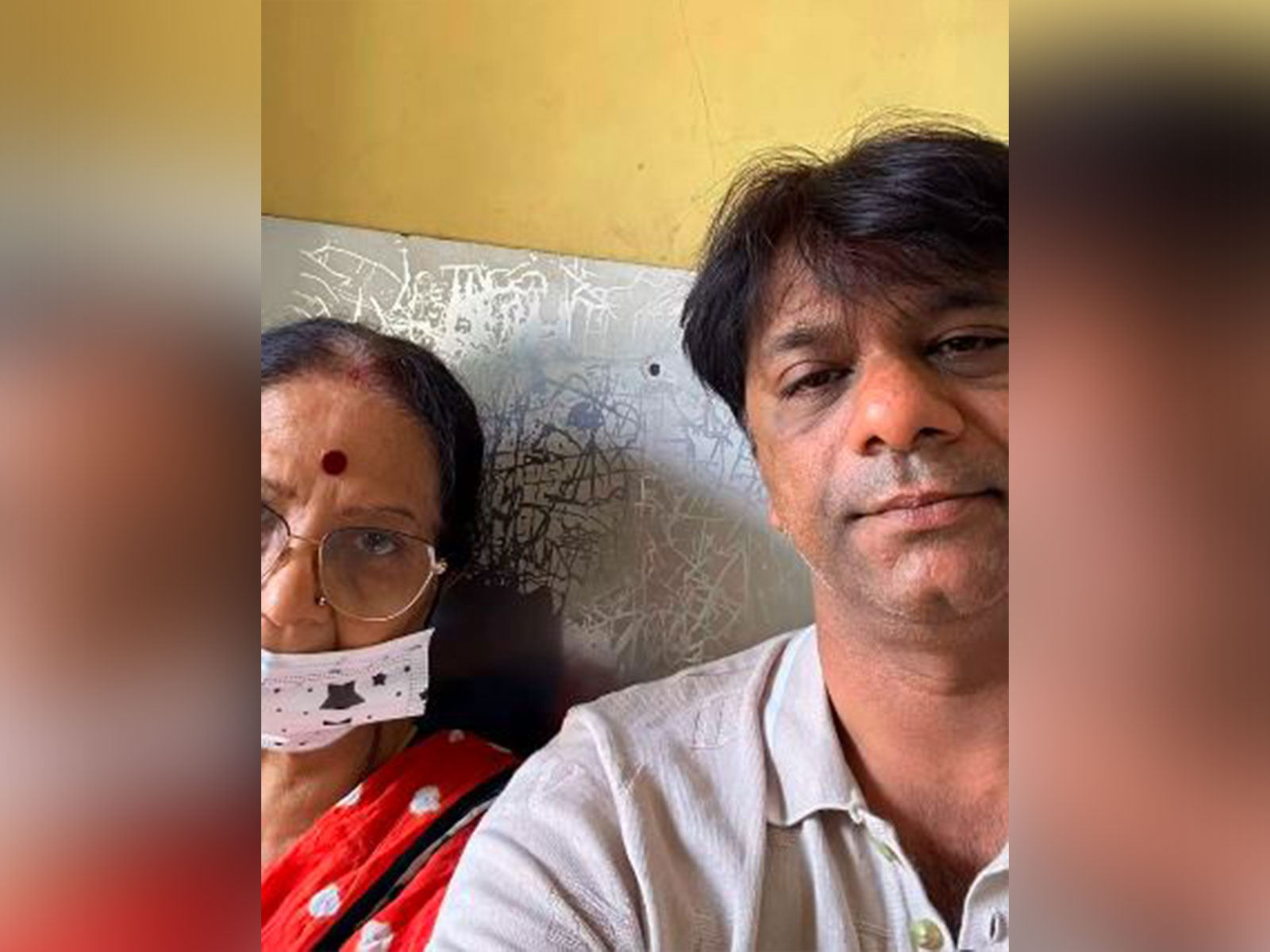 Tanmay Vekaria with mother (Photo/instagram/@tanmayvekariaofficial)