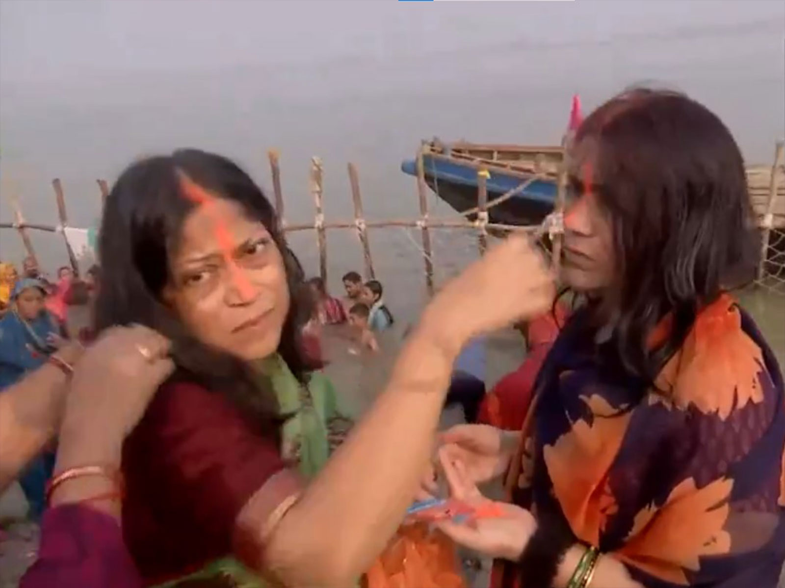 Devotees perform the rituals of 'Nahay Khay' on the first day of Chhath Puja. (Photo/ANI)