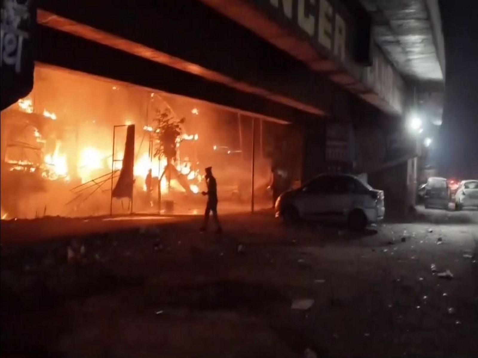 Fire erupts in in Moradabad hotel (Photo/ANI)