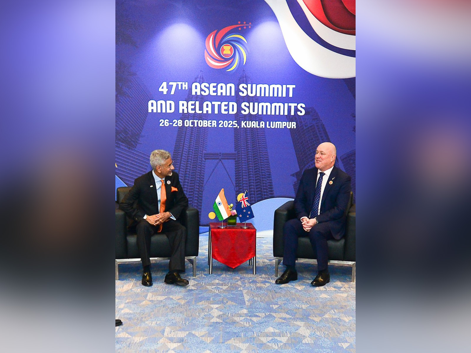 External Affairs Minister S Jaishankar meets New Zealand Prime Minister Christopher Luxon on the sidelines of the ASEAN Summit 2025 in Kuala Lumpur, Malaysia. (Image: X/@DrSJaishankar)