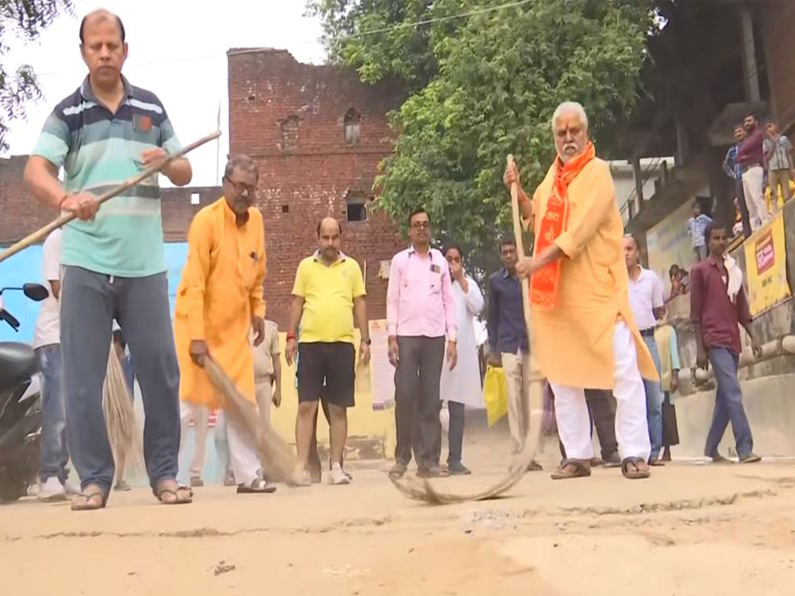 Bihar Minister Prem Kumar leads cleanliness drive at Pitamaheshwar Ghat in Gaya (Photo/ANI)
