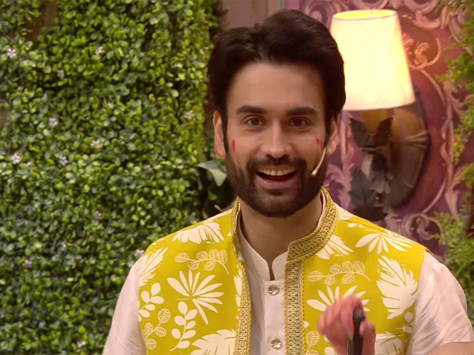 Vivian Dsena (Image source: Colors)