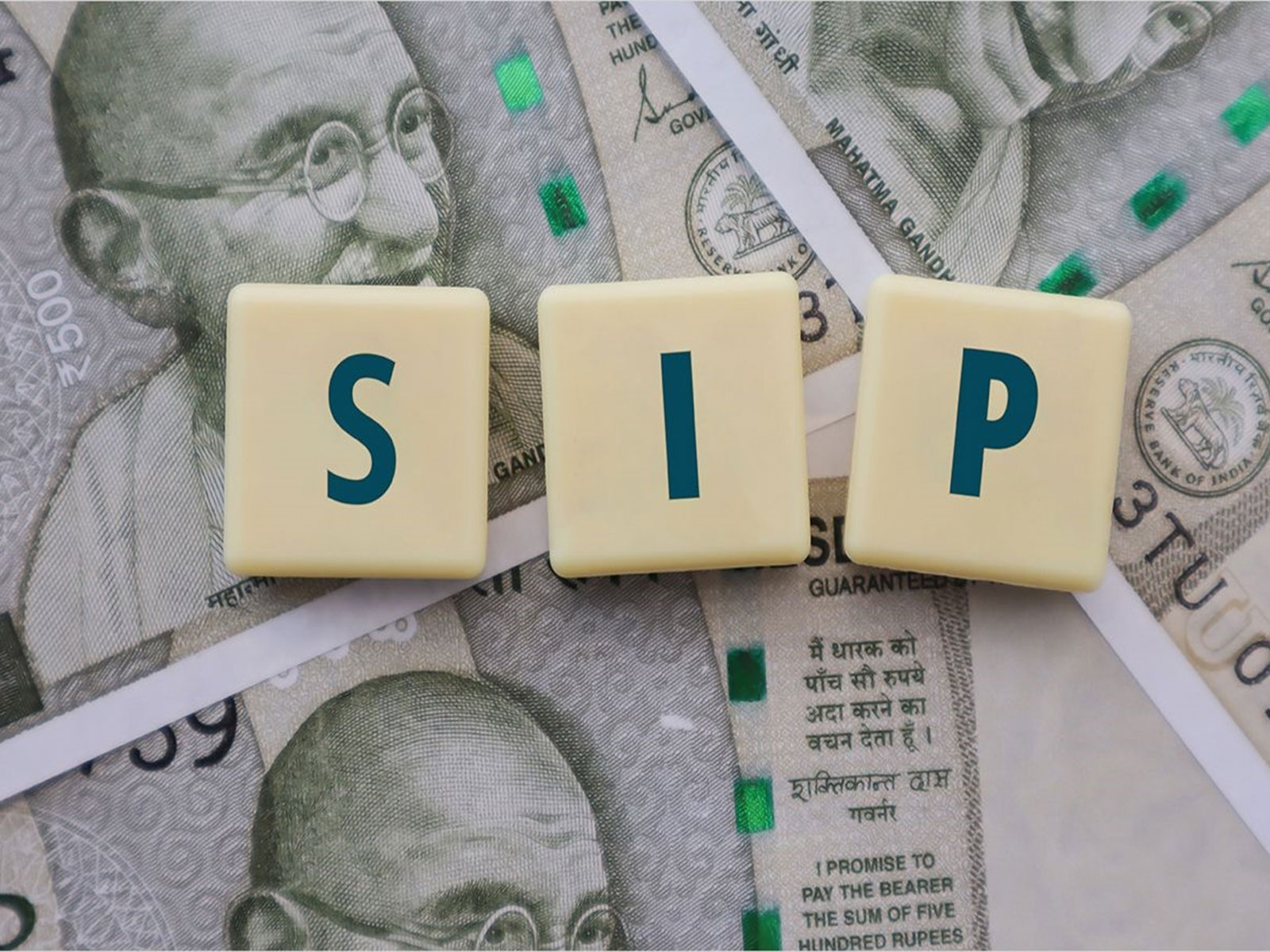 How to Combine ELSS and ETFs for Tax Planning and Portfolio Growth