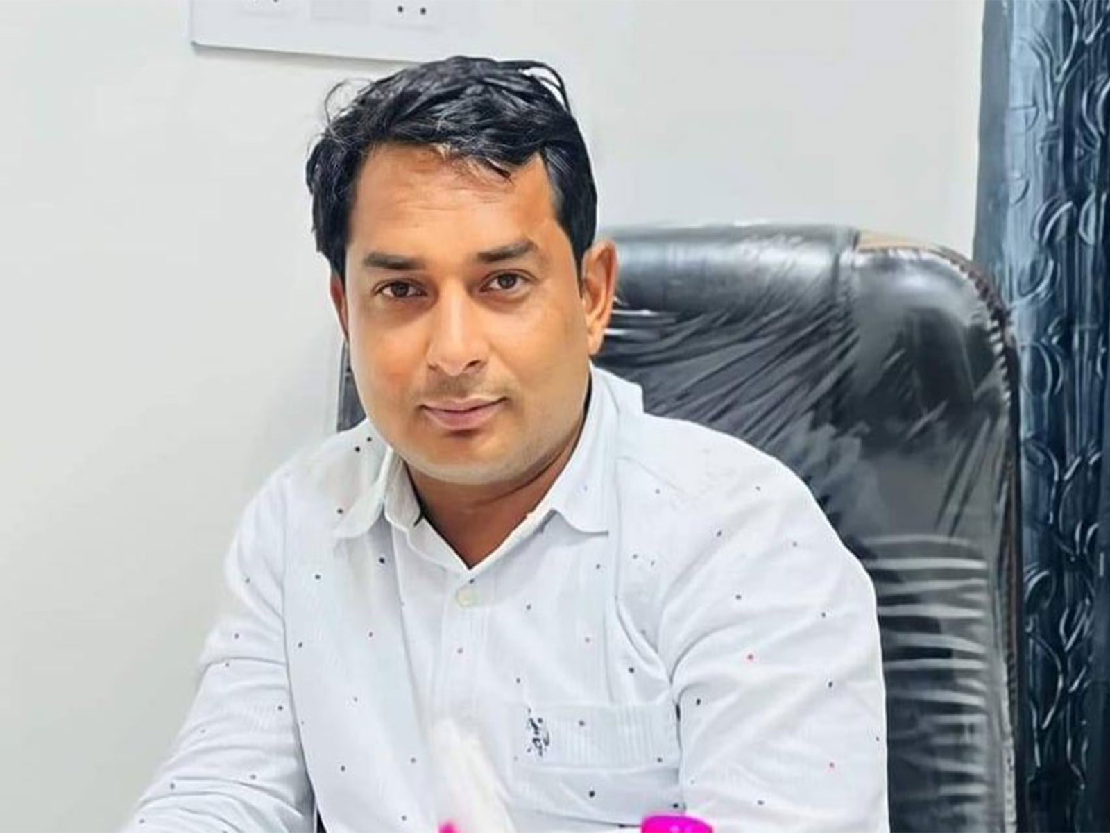 Rebel Congress leader Naresh Meena (Photo/Facebook/NareshMeenaOfficial) Rebel Congress leader Naresh Meena (Photo/Facebook/NareshMeenaOfficial)