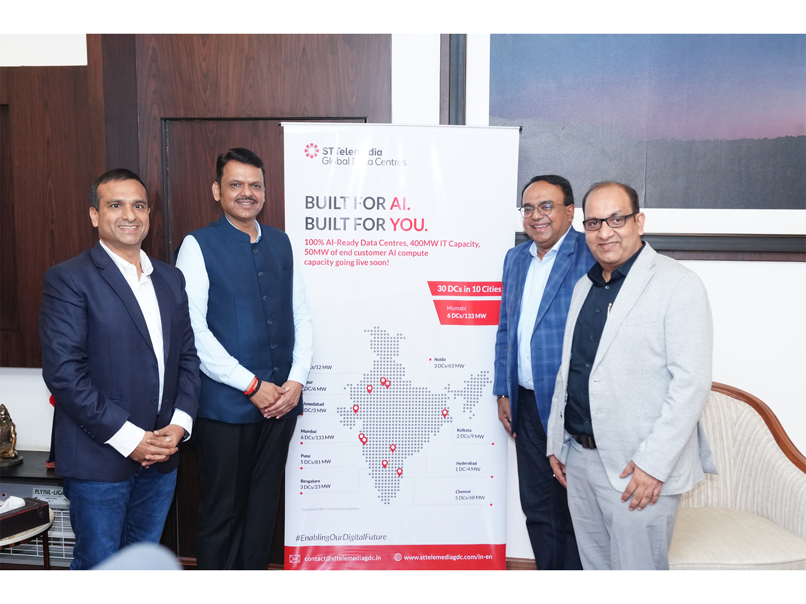 From left to right: Mr. Bimal, CEO, STT GDC India; Mr. Fadnavis, Hon’ble CM of Maharashtra; Mr. Bruno, President and Group CEO, STT GDC; and Mr. Lalit, COO, STT GDC India