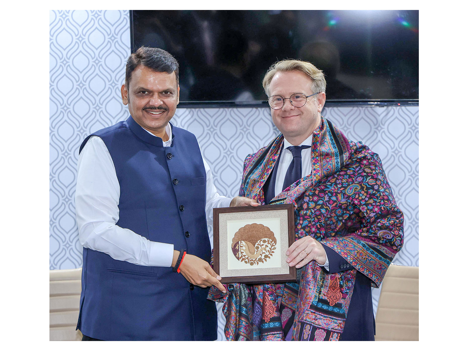 Chief Minister of Maharashtra, Devendra Fadnavis with Robert Tieman, Minister of Infrastructure and Water Management, Netherlands (Photo: X@Dev_Fadnavis)