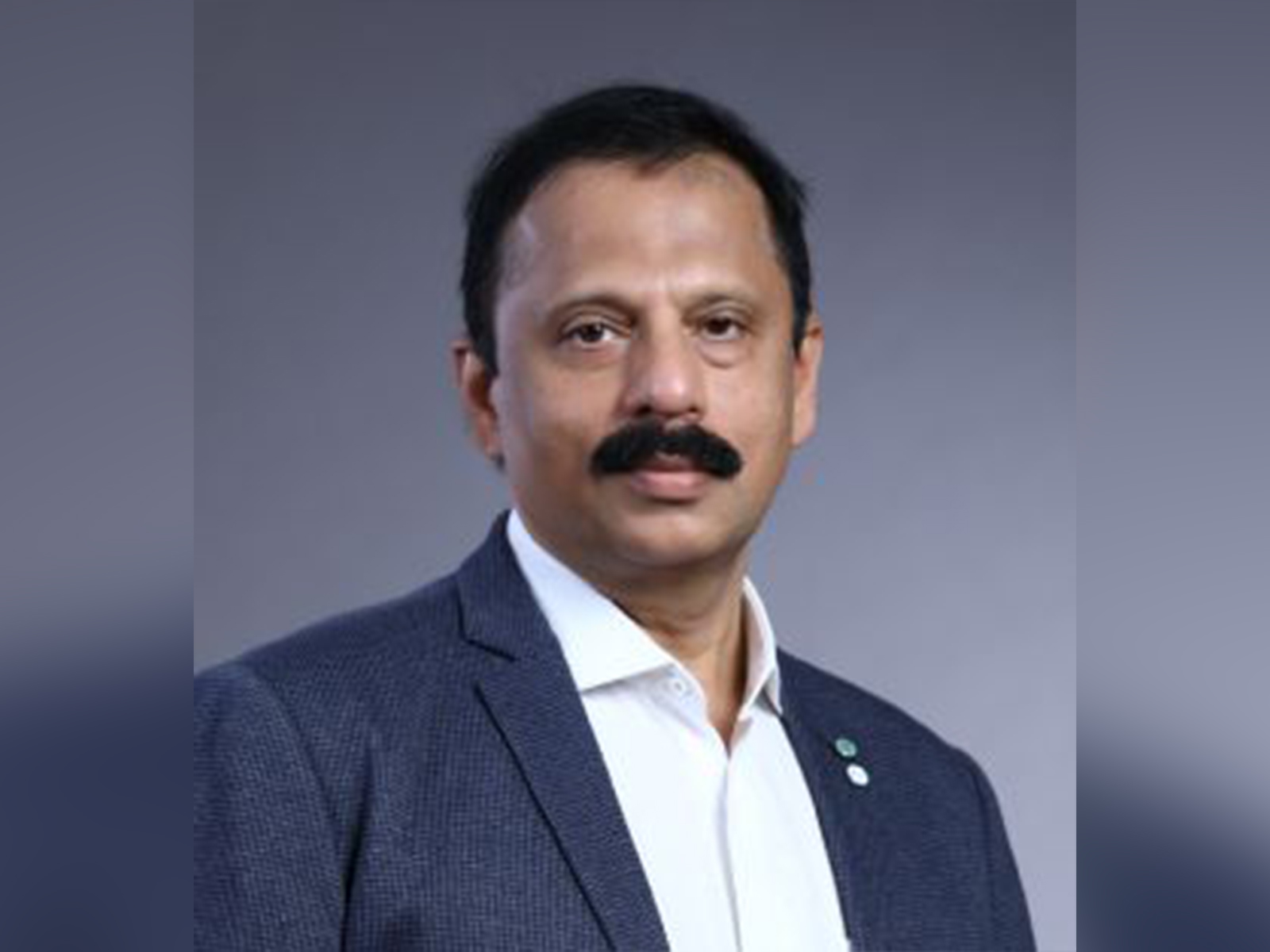 Dr. Muhammed Nazeer, Senior Consultant - Orthopaedic & Joint Replacement Surgeon at KIMS Hospital, Trivandrum