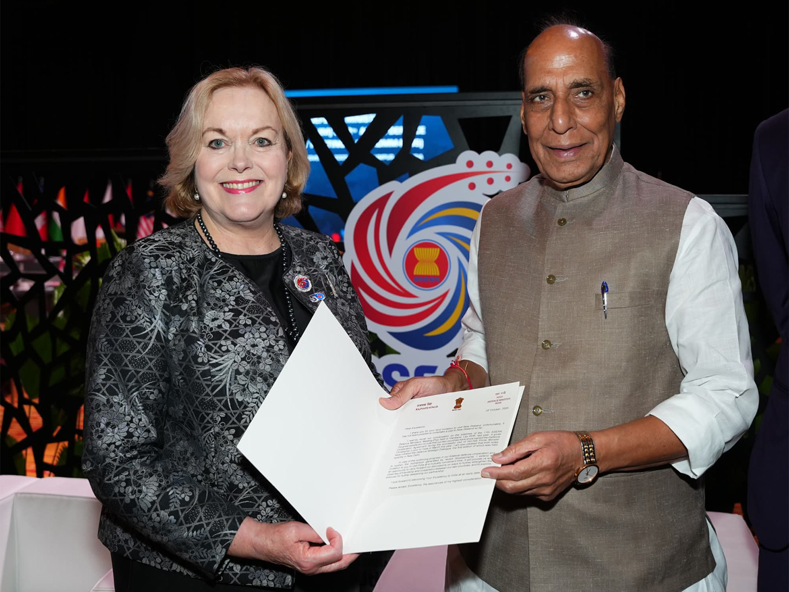 Rajnath Singh with Defence Ministers of New Zealand on ADMM-Plus sidelines (Photo/X@rajnathsingh)