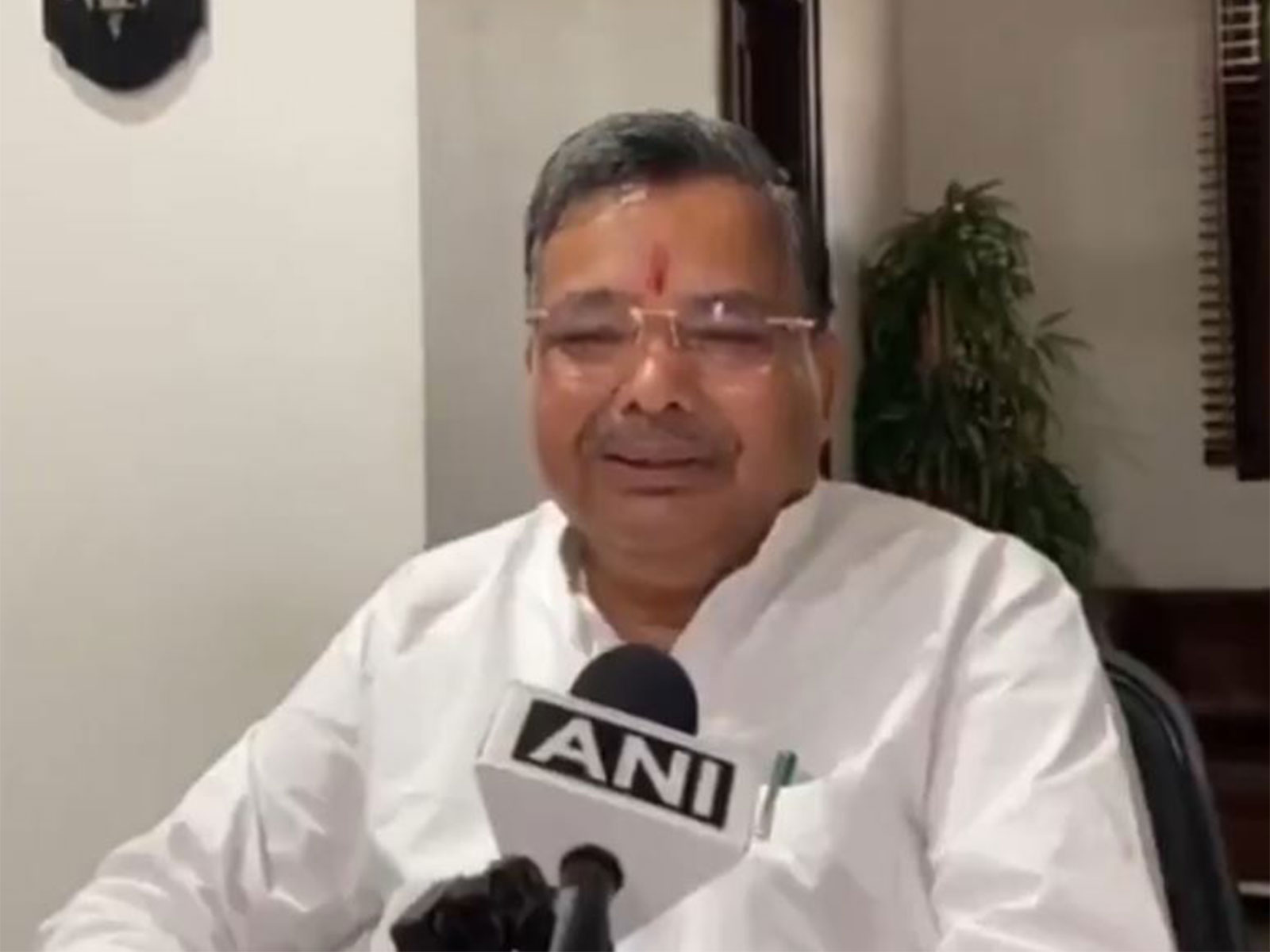 Uttar Pradesh Tourism Minister Jaiveer Singh (Photo/ANI)