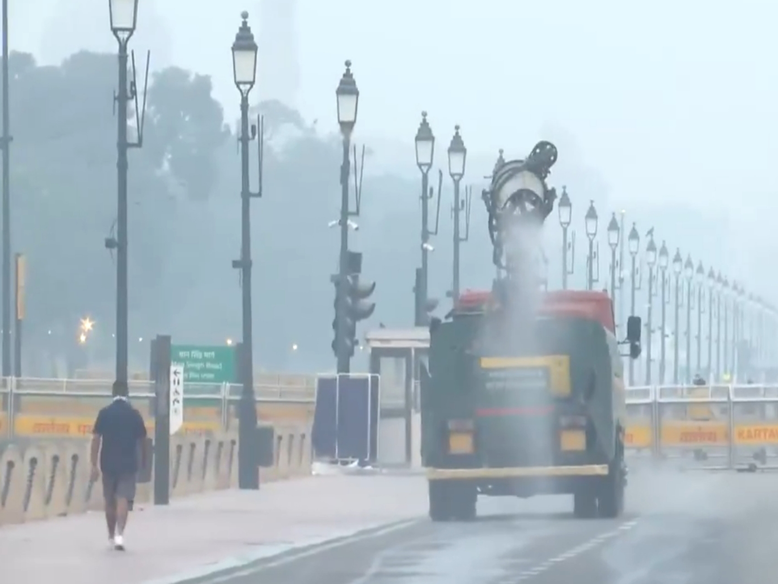 Truck-mounted water sprinklers deployed across Delhi (Photo/ANI)
