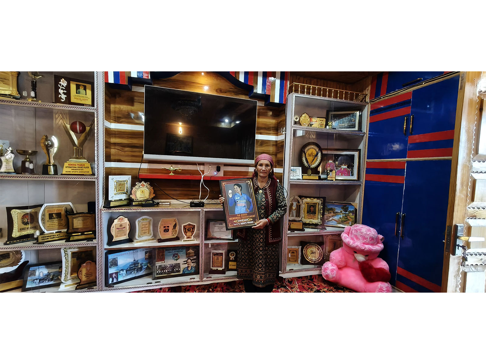Renuka’s mother Sunita Thakur with trophies. (Photo/ANI)