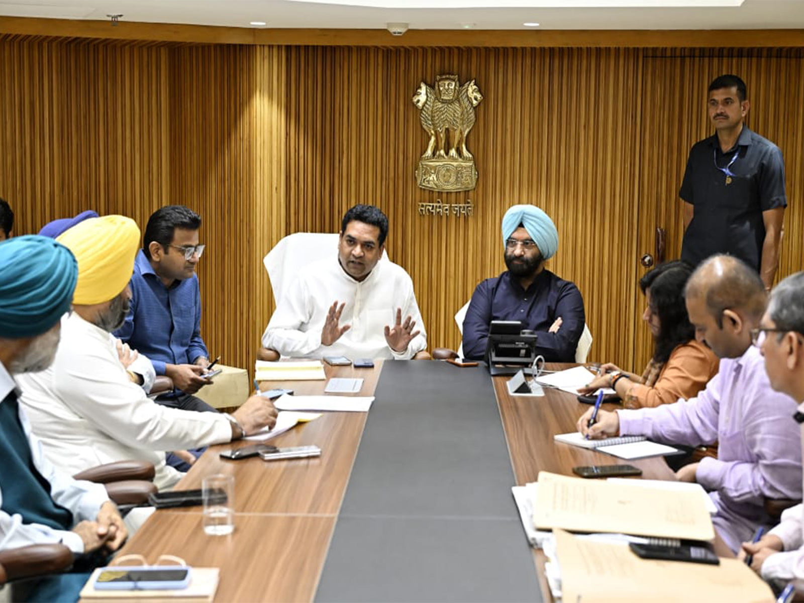 Kapil Mishra, Manjinder Singh Sirsa review Guru Tegh Bahadur Ji’s 350th celebration plans. (Photo/Office of the Minister for Art, Culture & Language and Tourism)