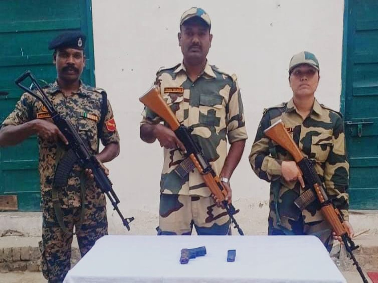 BSF recover pistol in Amritsar (Photo/BSF)