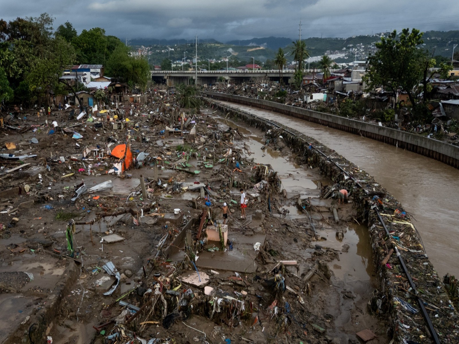 Aftermath of Typhoon Kalmaegi (Photo/Reuters)