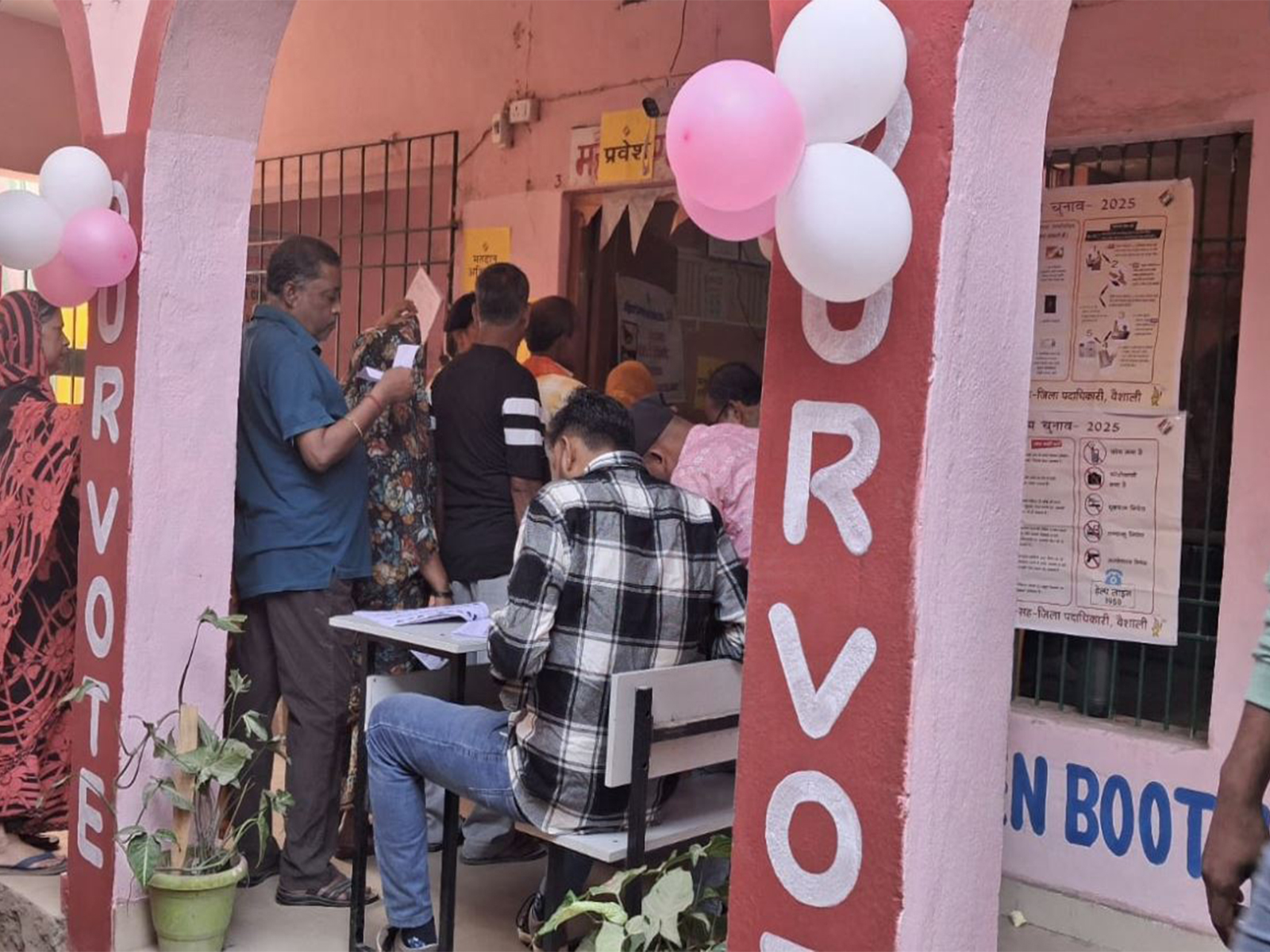 Voter underway in Vaishali (Photo/X@CEOBihar)