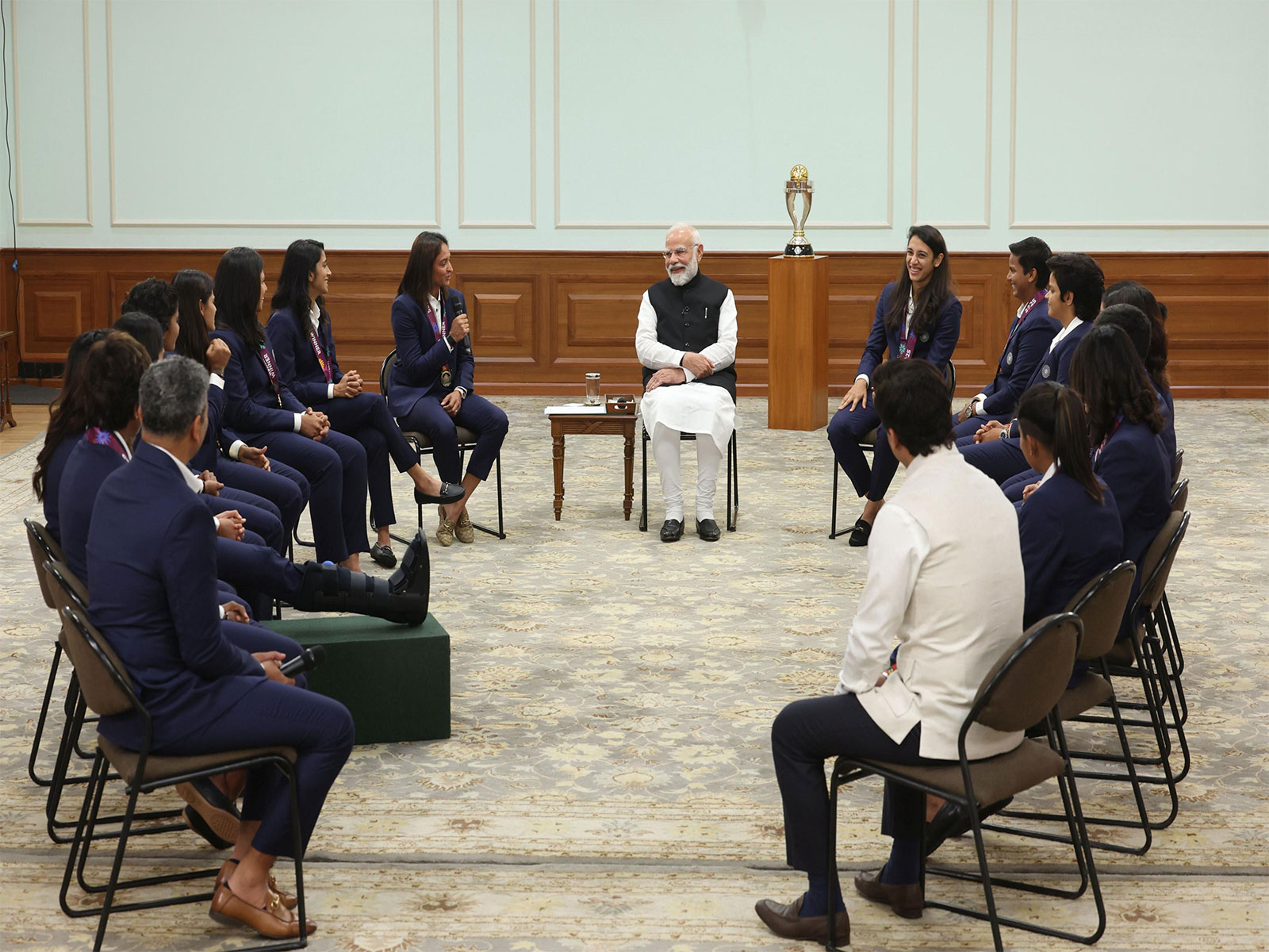 Narendra Modi with the victorious Indian team (Photo: ANI) Narendra Modi with the victorious Indian team (Photo: ANI)