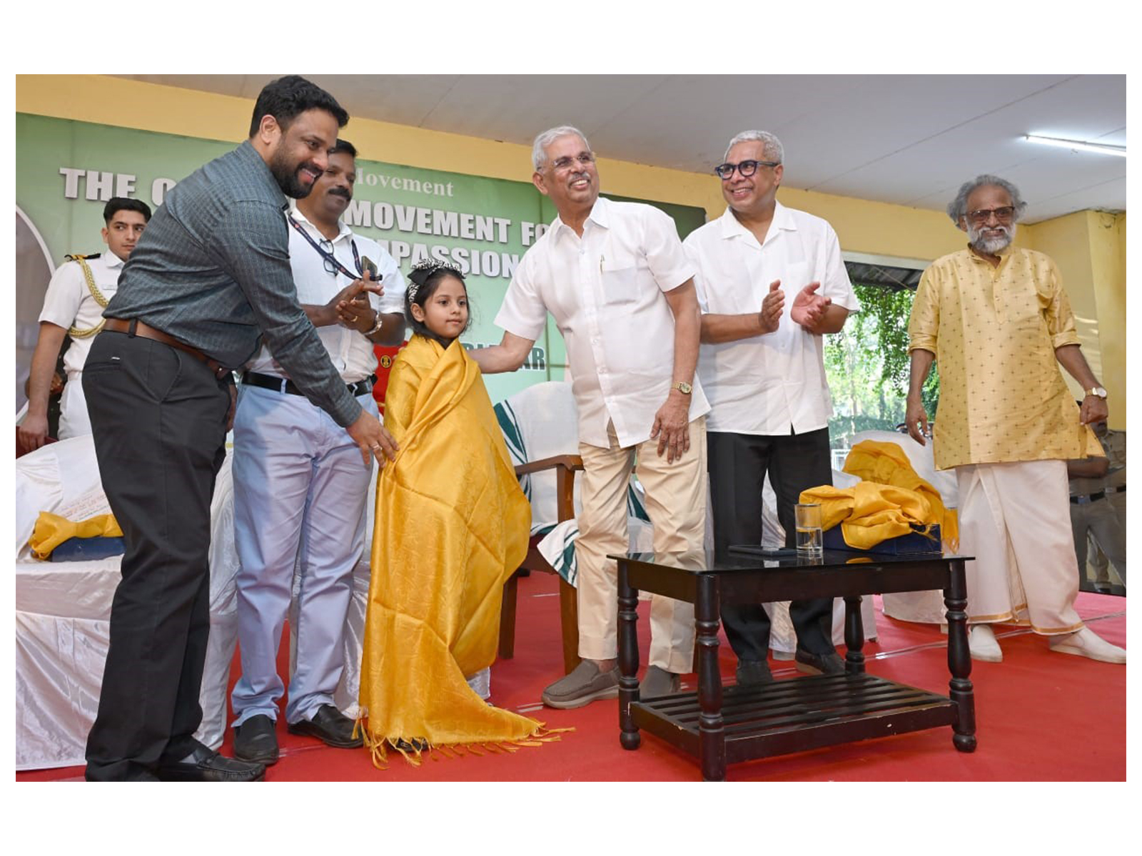 Kerala Governor Felicitates Roohi Mohazzab's Green Initiative