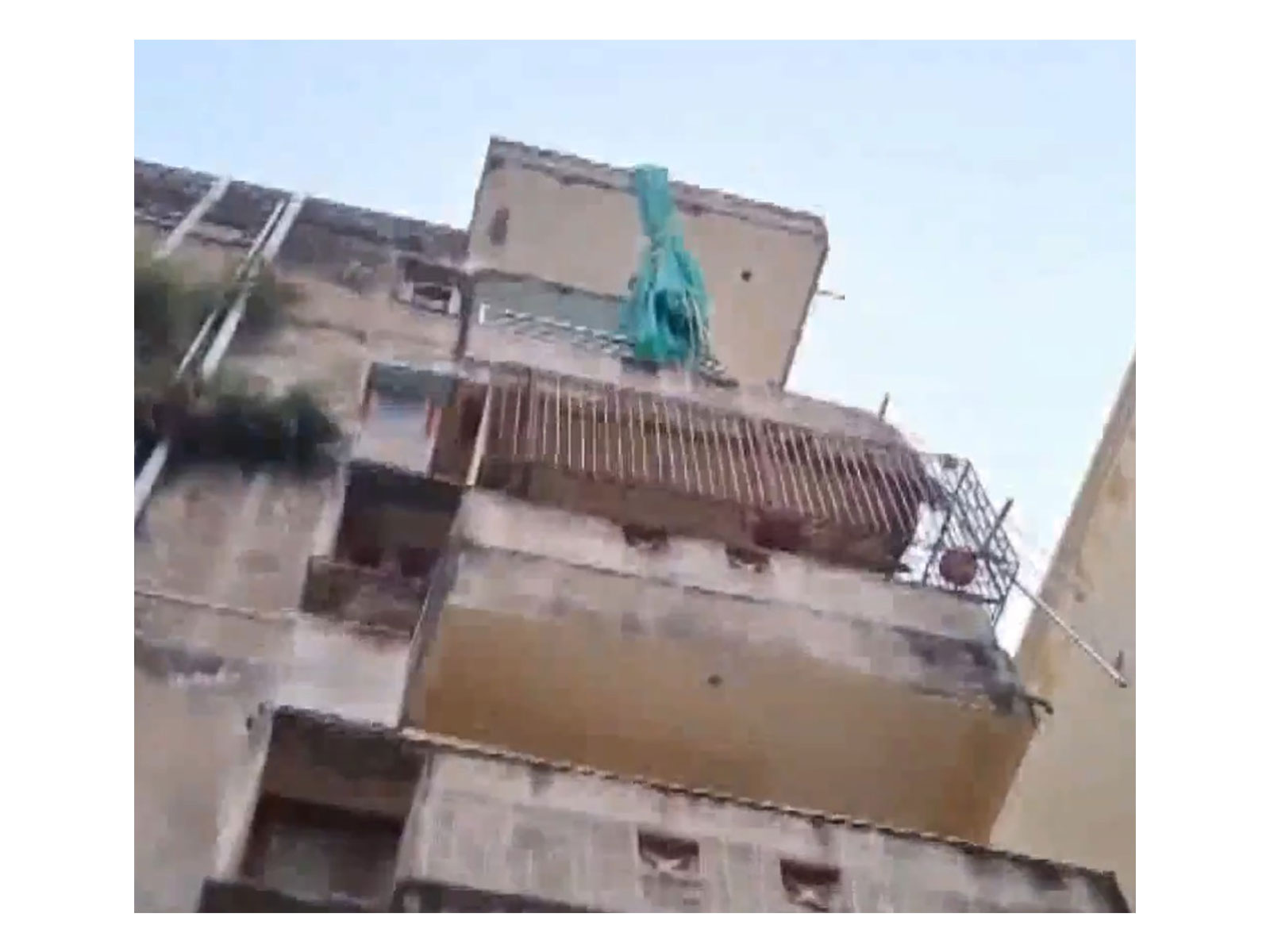 Building collapsed in the Manisahu Chhak in the Buxi Bazar area, Cuttack, Odisha (Photo/ANI)