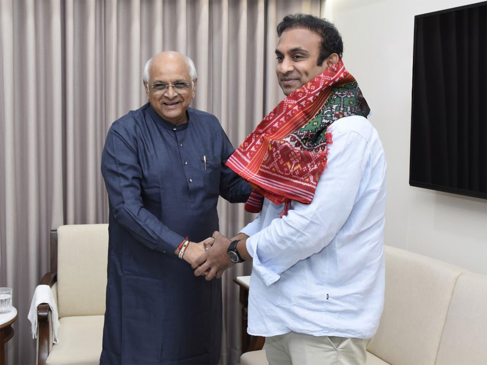 Odisha Governor pays a courtesy visit to Gujarat CM (Photo/Gujrat CMO)