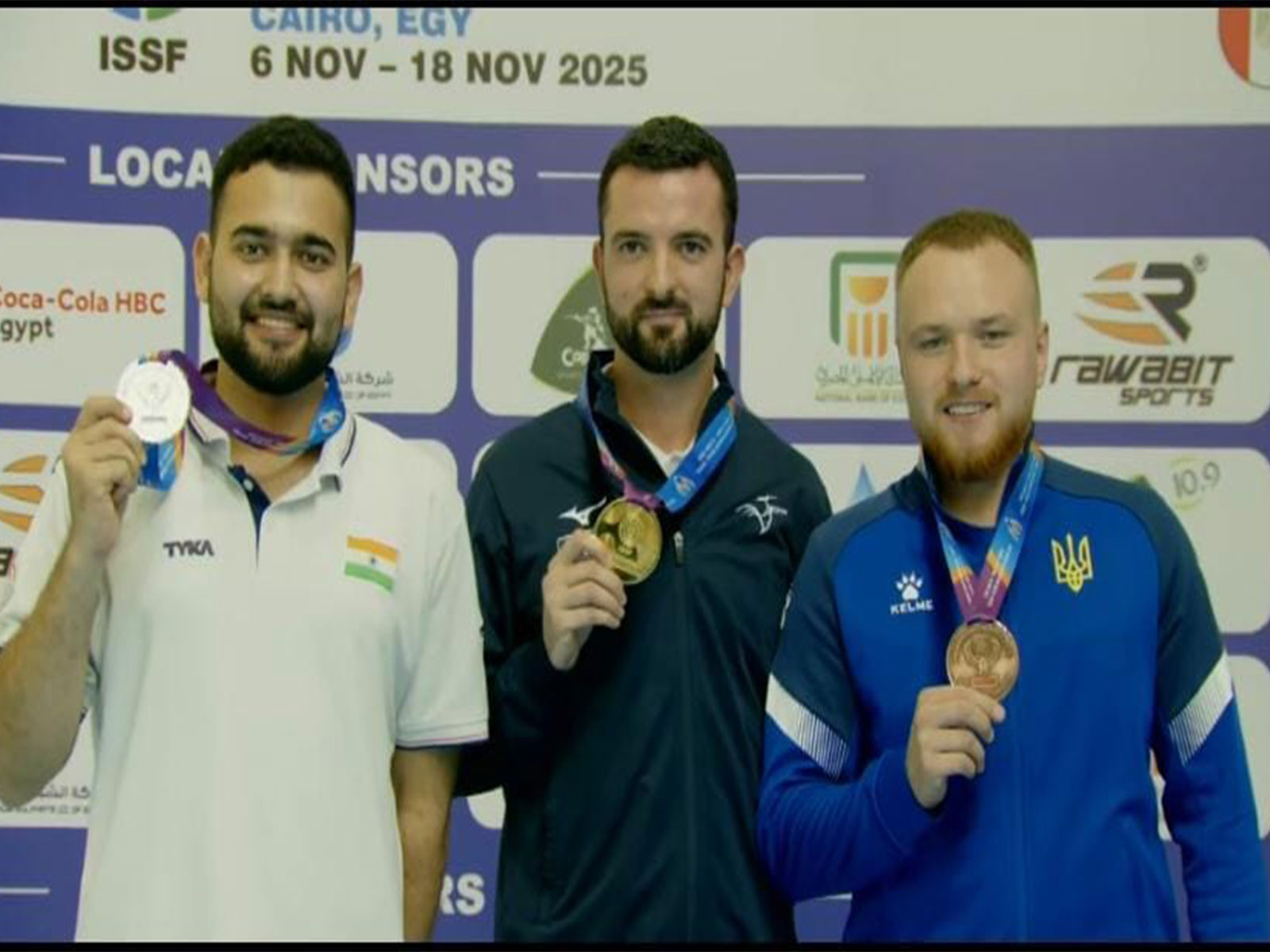 Anish Bhanwala (left). (Photo: NRAI)