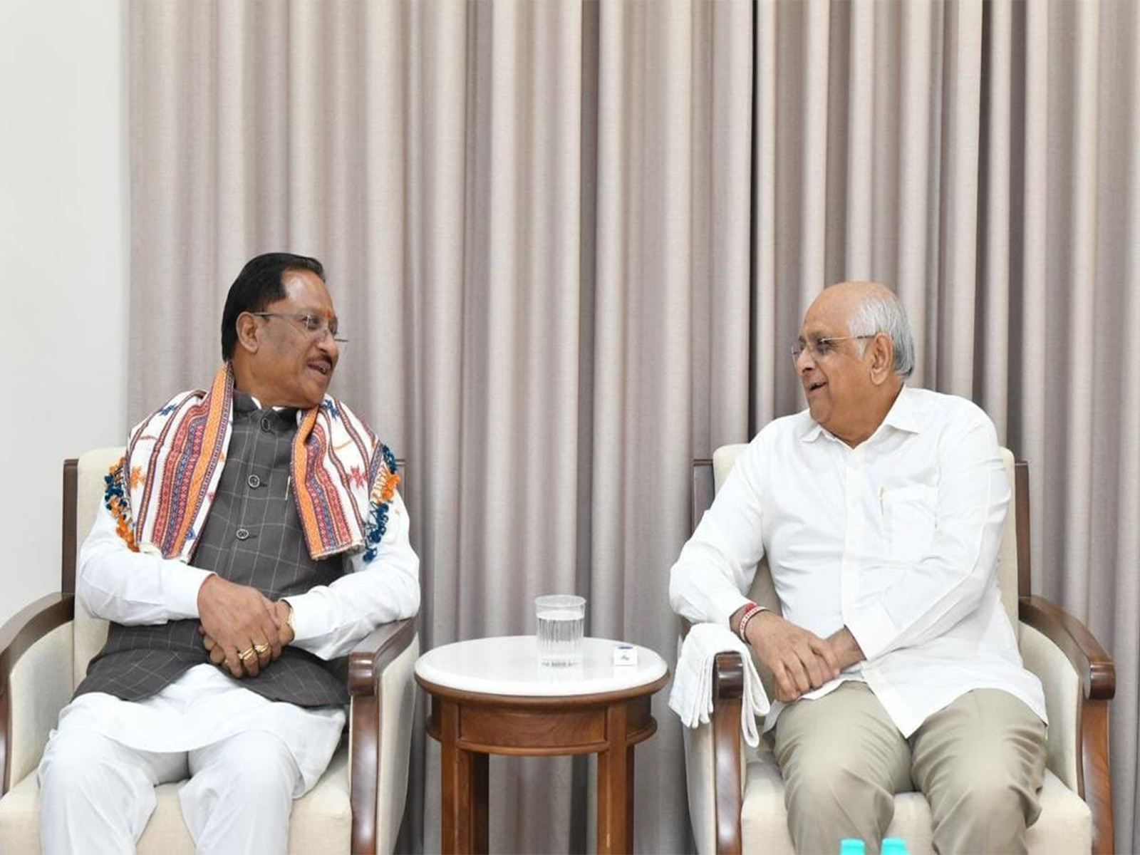 Chhattisgarh Chief Minister Vishnu Deo Sai with Gujarat CM Bhupendra Patel (Photo/Gujarat CMO)