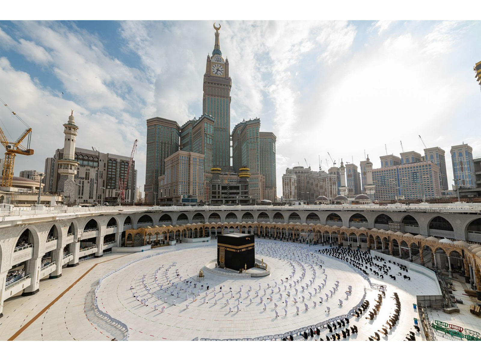 King Abdulaziz Foundation Hosts the “History of Hajj and the Two Holy Mosques” Forum in Jeddah